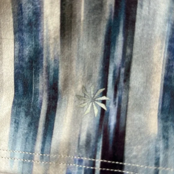 NWT Athleta Conscious Crop A-C Cup - Picture 4 of 4